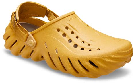 crocs clogs 2023.